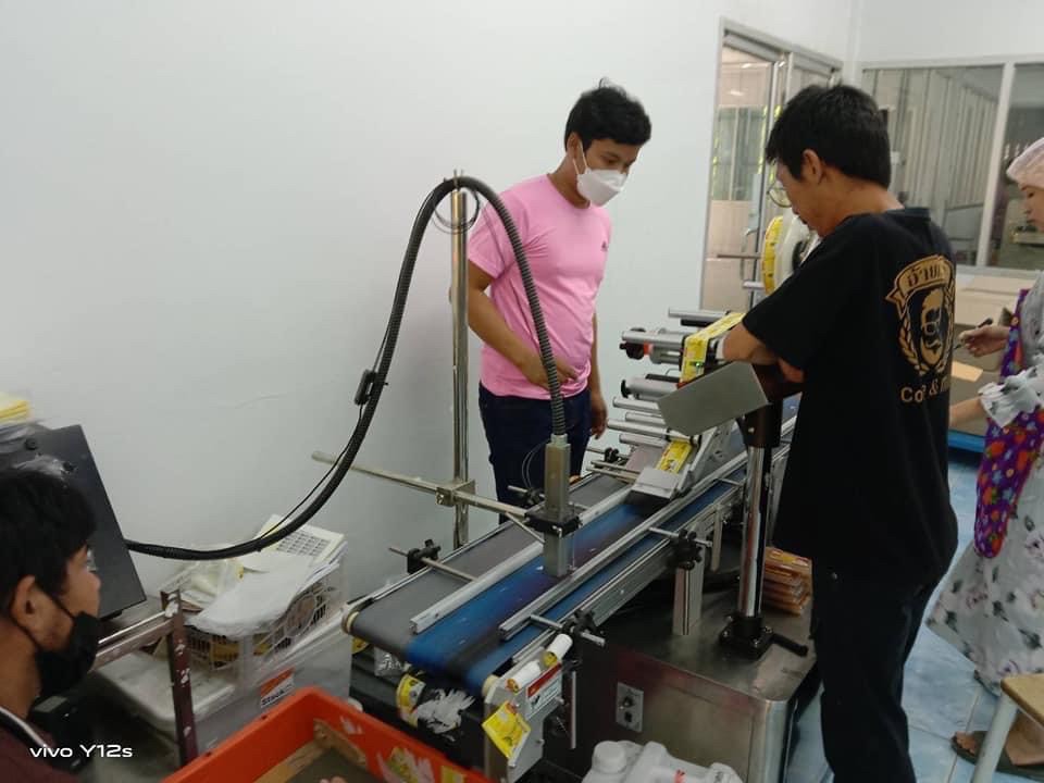 เครื่องติดฉลากถาดกล้วยตาก จ.พิษณุโลก