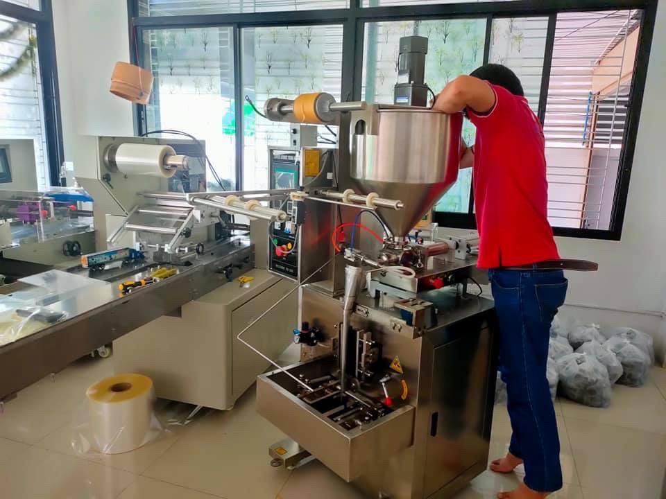 เครื่องบรรจุแนวตั้ง สำหรับส่งเครื่องบรรจุพริก น้ำปลา จังหวัดสมุทรสาคร